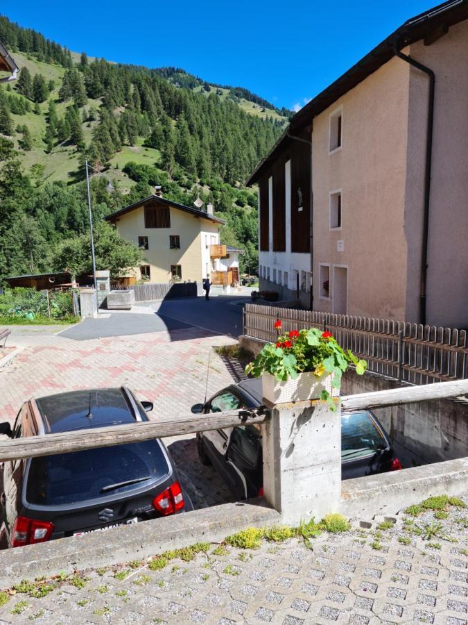 Lumpaz Apartment Santa Maria Val Müstair Exterior photo